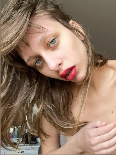 VALERI on OnlyFans
