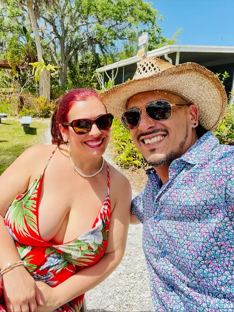 TwoPeacockProductions on OnlyFans