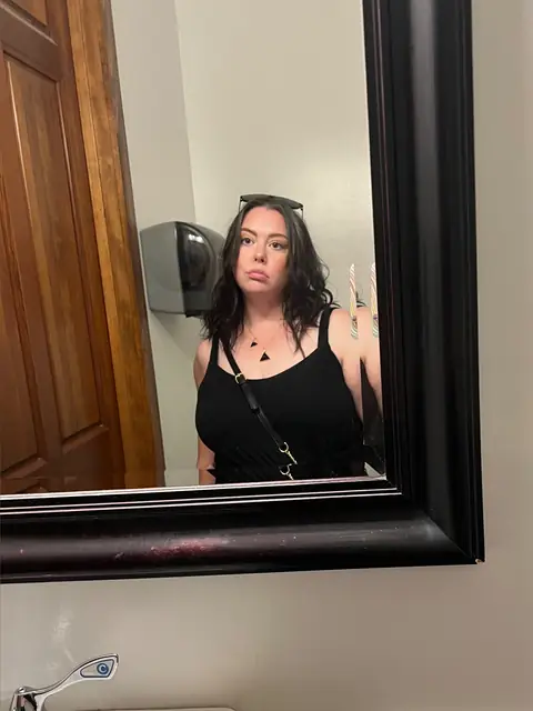 Ava/Astoria OnlyFans profile