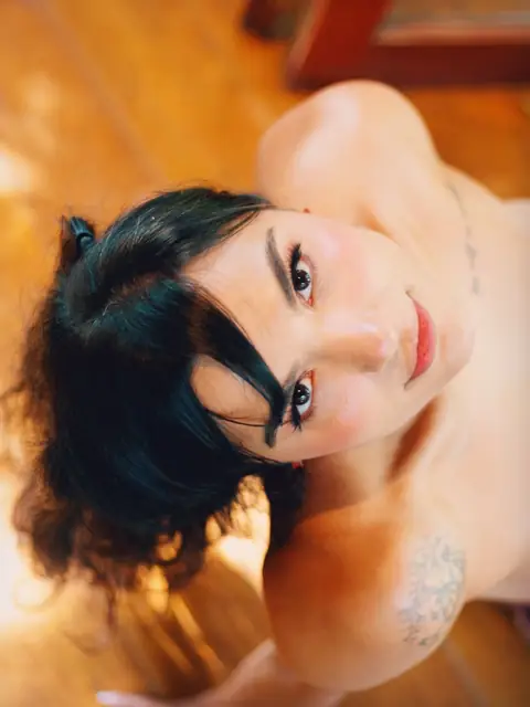Artemysia OnlyFans profile