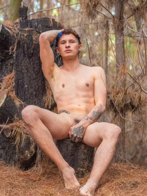 Andrew Hottt1 on OnlyFans