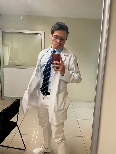 el doctor que se encuera on OnlyFans