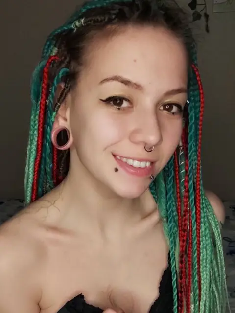 SAVAGE DI LOREN OnlyFans profile