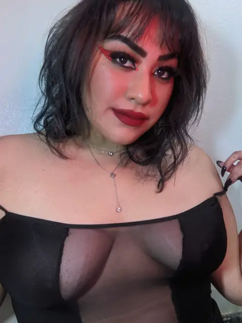 Goddess Reina on OnlyFans