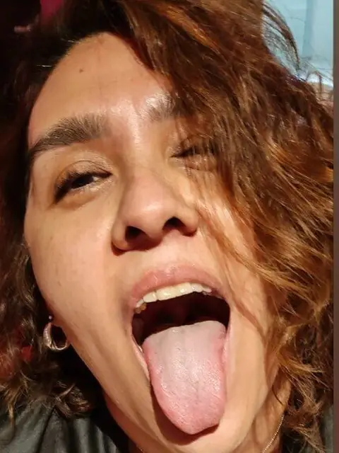 LUCY - YOUR M ILF QUEEN on OnlyFans