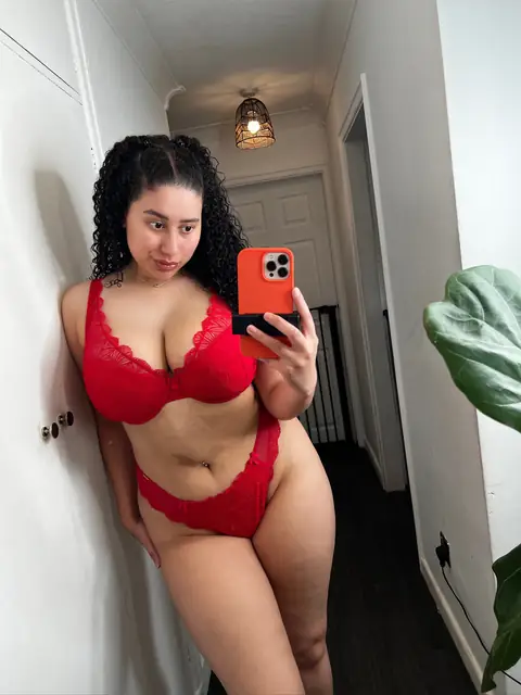 miss caramel peach VIP on OnlyFans