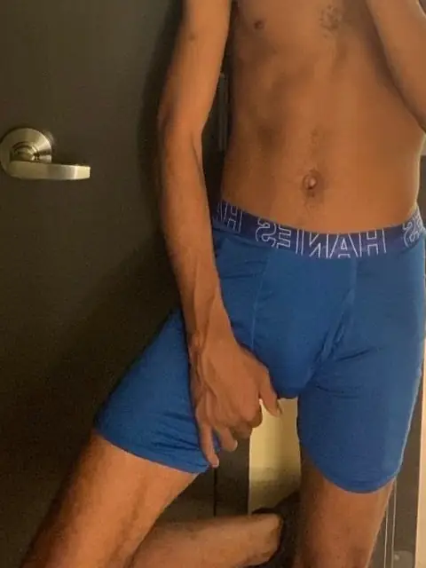SkinnyButBig on OnlyFans