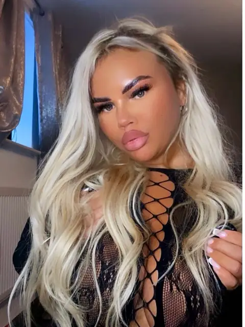 Sammiecharie on OnlyFans