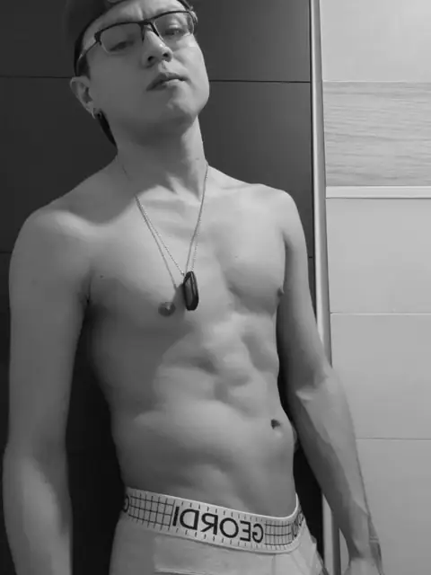 Jonathan Quevedo on OnlyFans