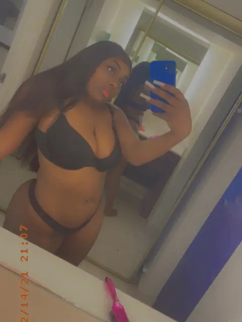 Nookie Romeria on OnlyFans