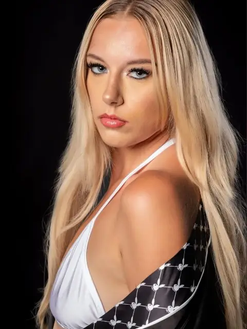 Novaa on OnlyFans