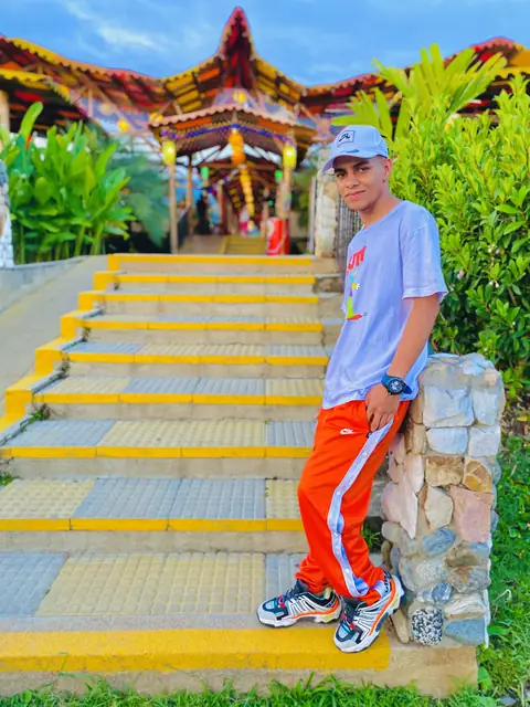 Juan Mej a on OnlyFans