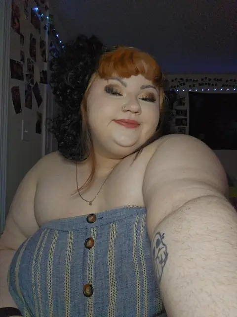 Chey on OnlyFans