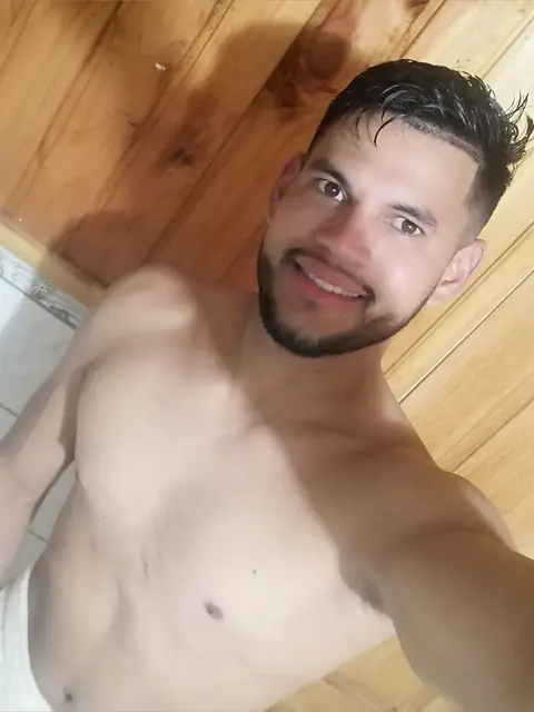 Moreno activo on OnlyFans