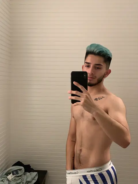 Mikey Lopez OnlyFans profile