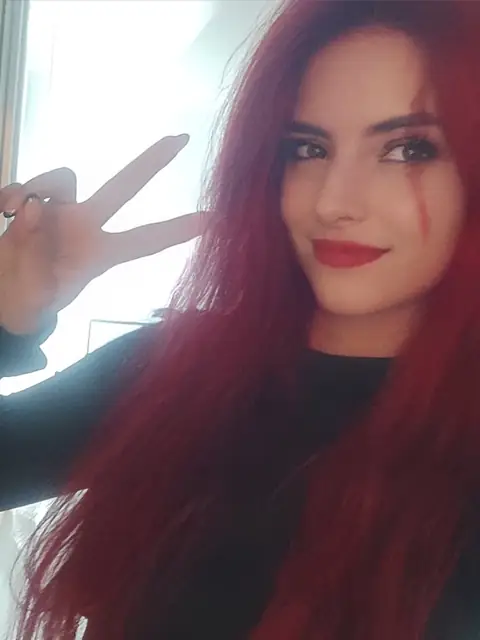 Lara on OnlyFans