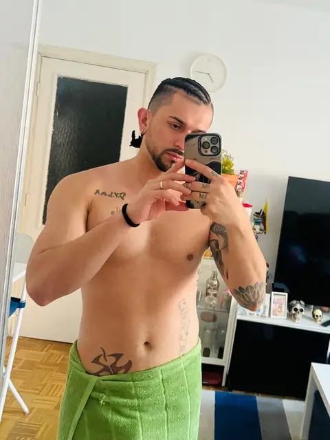Denefra on OnlyFans