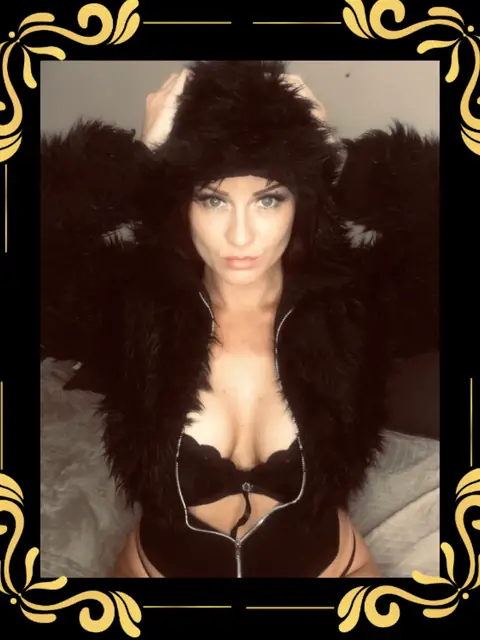 Sasha Online OnlyFans profile