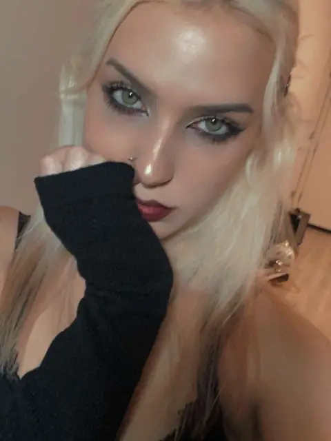 Kitty Kat on OnlyFans