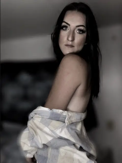 Sarah Webb on OnlyFans