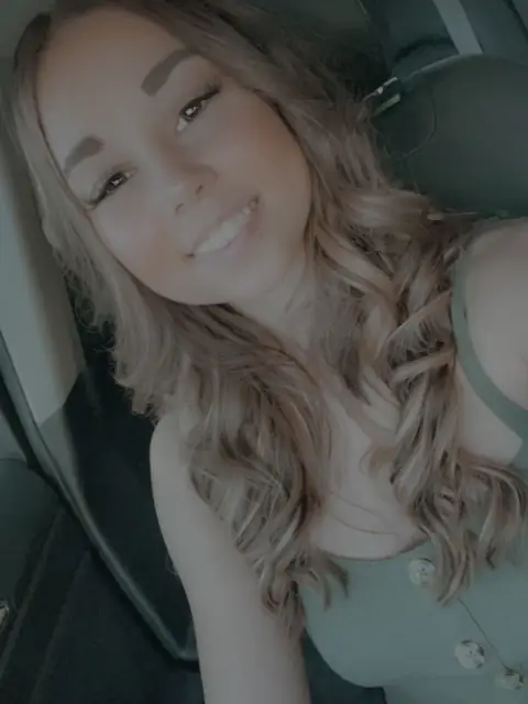 Lola on OnlyFans