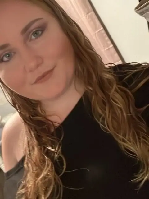 Allie on OnlyFans