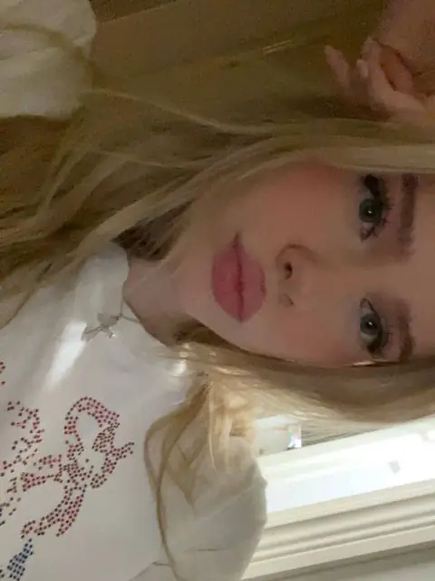 ella softest bunny gf on OnlyFans
