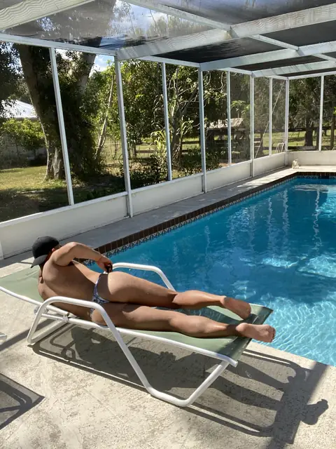 Latinoboi on OnlyFans
