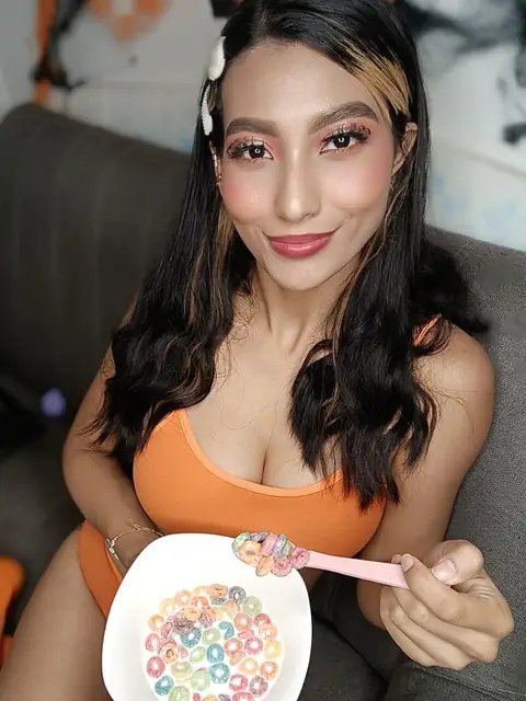 Naomi on OnlyFans