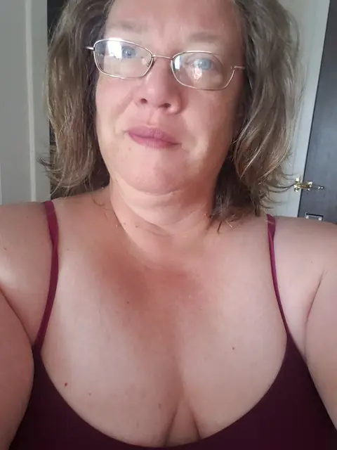 Tara on OnlyFans