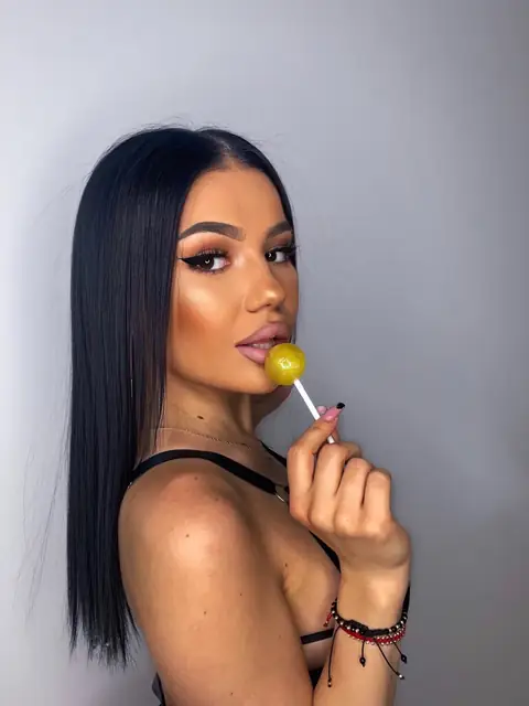 Antonia OnlyFans profile