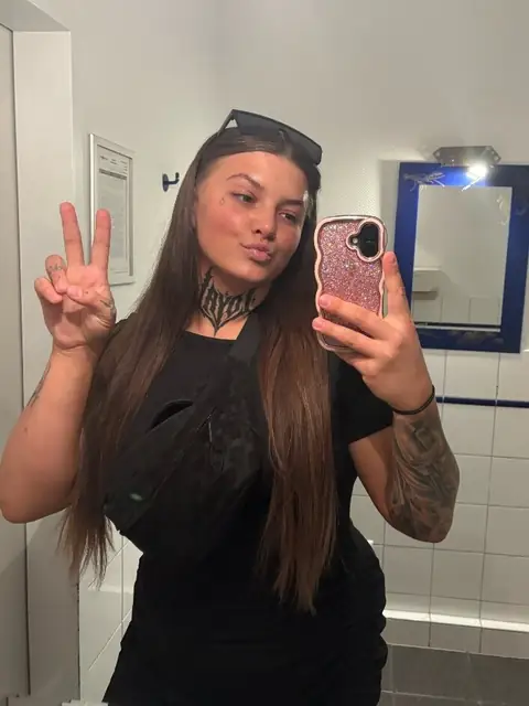Queenmaryblaze on OnlyFans
