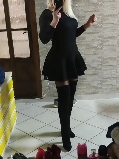Mechanic Girl on OnlyFans