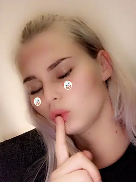 Em on OnlyFans