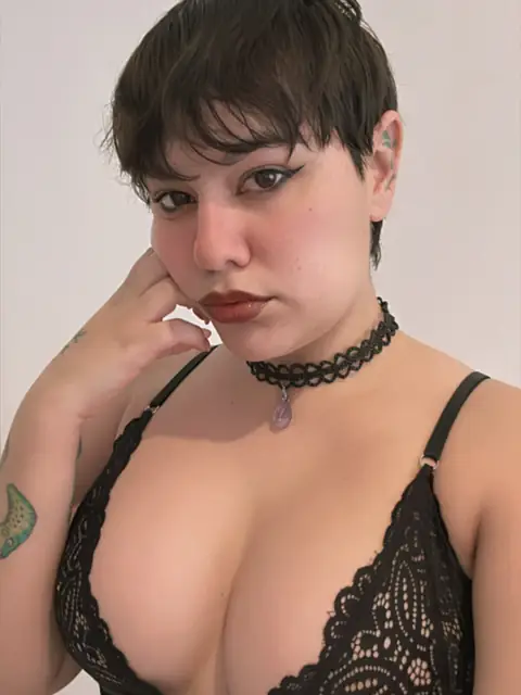 Dolly Flynne on OnlyFans