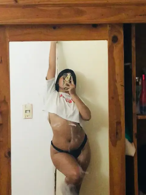 Leen on OnlyFans