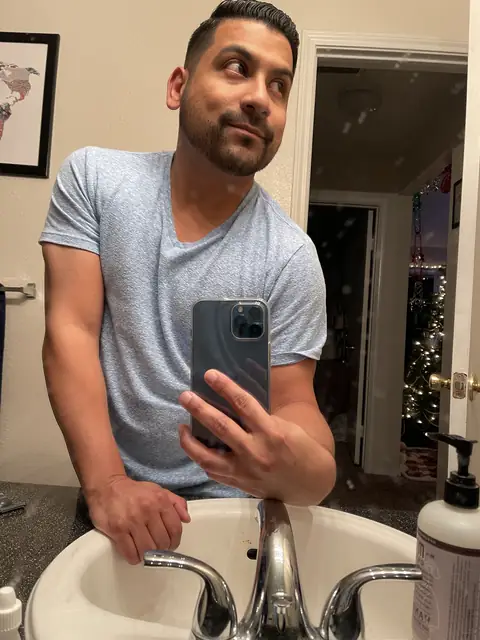 Ernesto on OnlyFans