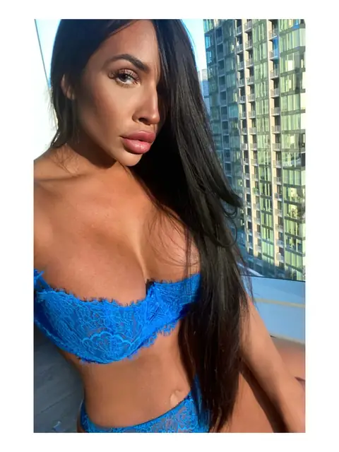 Eva Rose OnlyFans profile