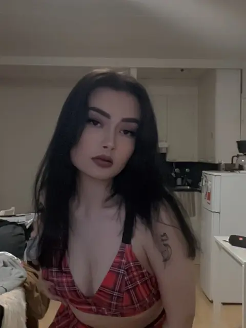 EmmaFree on OnlyFans