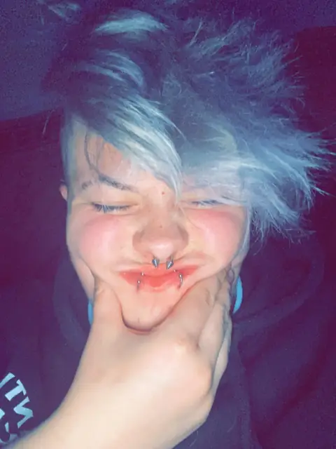Enbysub on OnlyFans