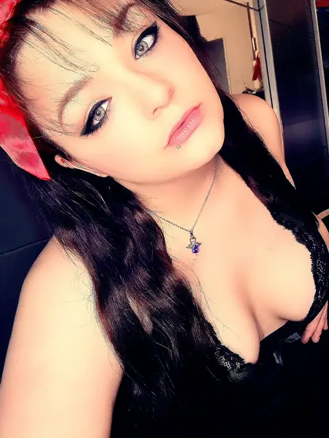 Cherry_2206 on OnlyFans