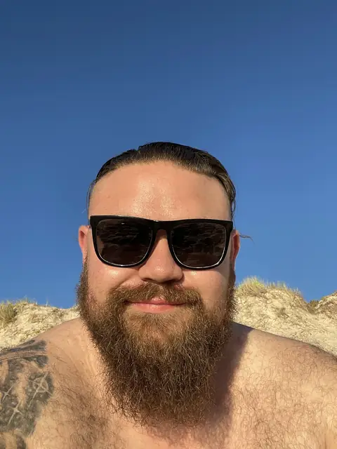 Beardedwombat on OnlyFans