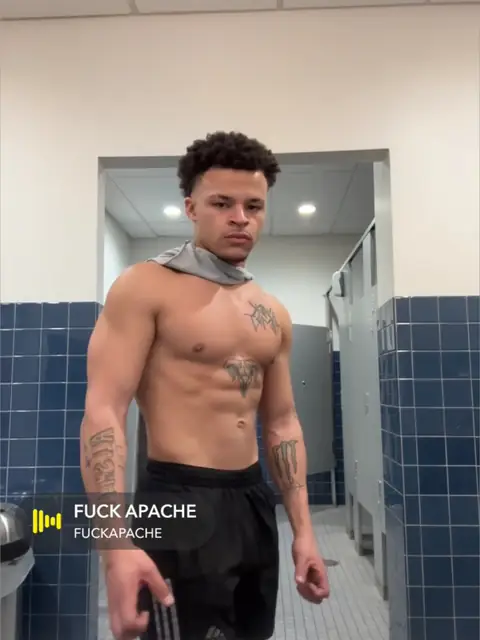 EXTINCT6IX on OnlyFans