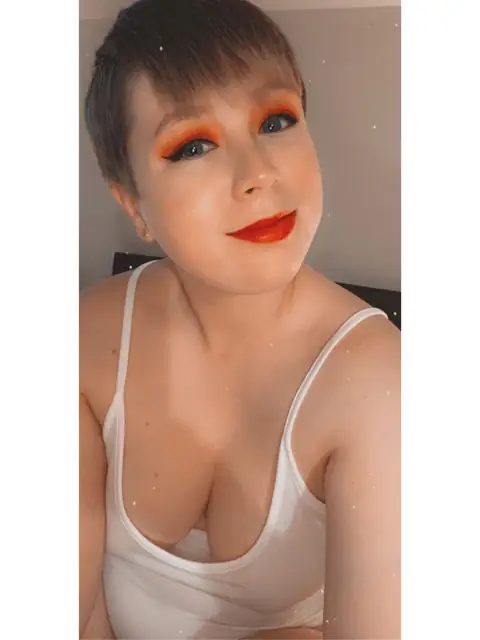 Alice on OnlyFans