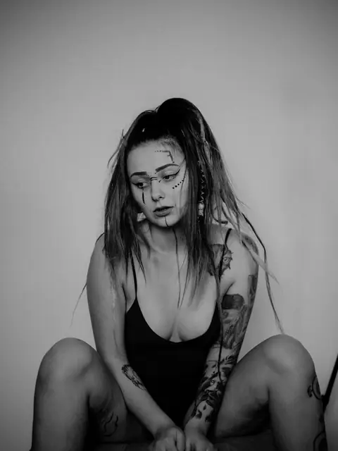 Lola on OnlyFans