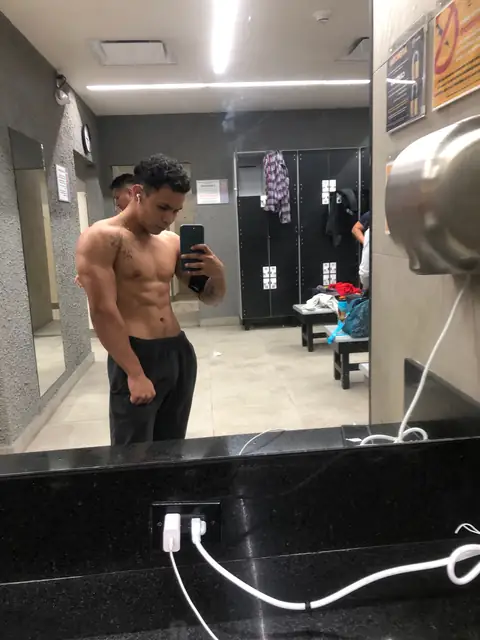Fernando pi on on OnlyFans