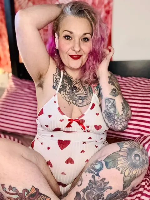 Hairy Kink Mummy - Free Page on OnlyFans