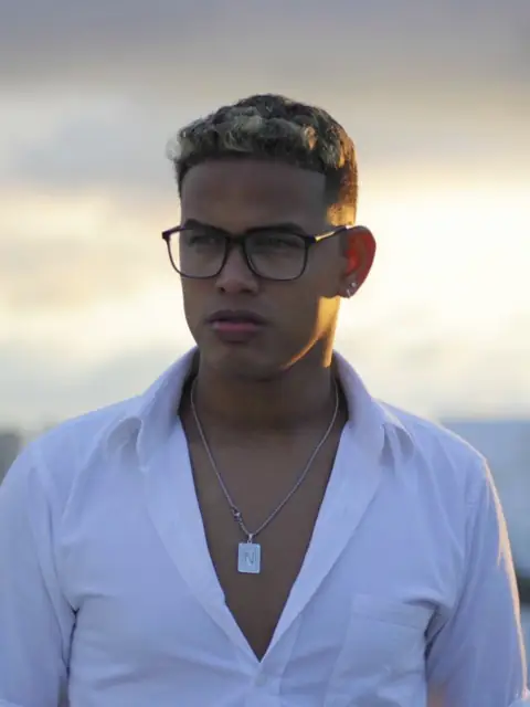 Ney J. Mu oz on OnlyFans