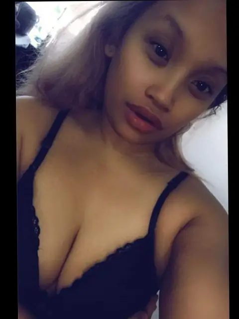 Mia Sky on OnlyFans