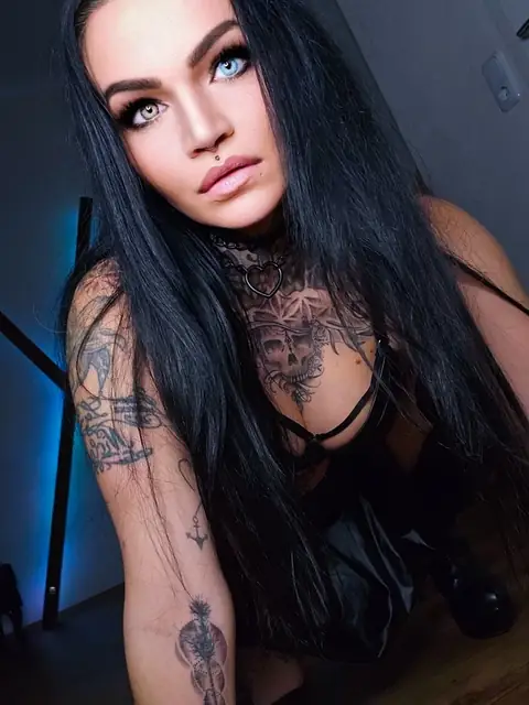 HoneyBee on OnlyFans